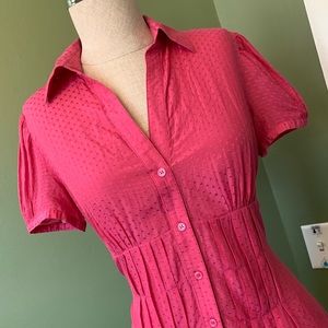 Short sleeve pink top with nicely placed pleating